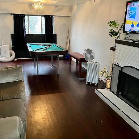Vintage - 3 Bed House - North Surrey - Ping-Pong And Pool Table - Tv Cable Villa Dış mekan fotoğraf