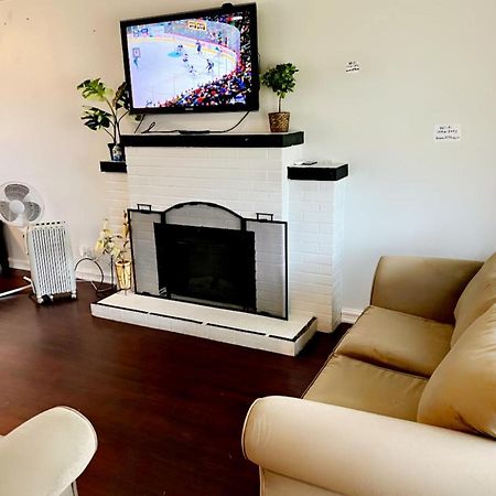 Vintage - 3 Bed House - North Surrey - Ping-Pong And Pool Table - Tv Cable Villa Dış mekan fotoğraf
